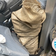 大量の炭　バーベキューにの画像