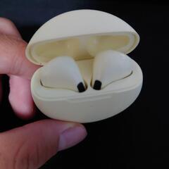 Bluetoothイヤホンの画像