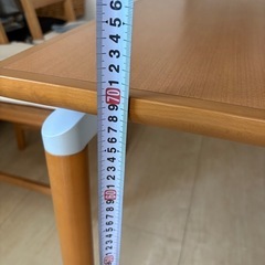 【無償】ダイニングテーブルの画像
