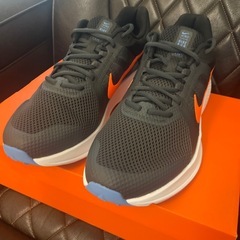 新品　ナイキ　29.5センチ　スニーカー　NIKE RUN SWIFT 2    　の画像