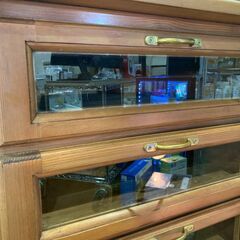 【愛品館 市原店】イギリスヴィンテージ　シャツキャビネットの画像