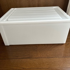 衣装ケースの画像