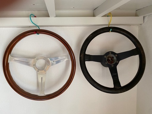 旧車ステアリング　Momo、ナルデイ