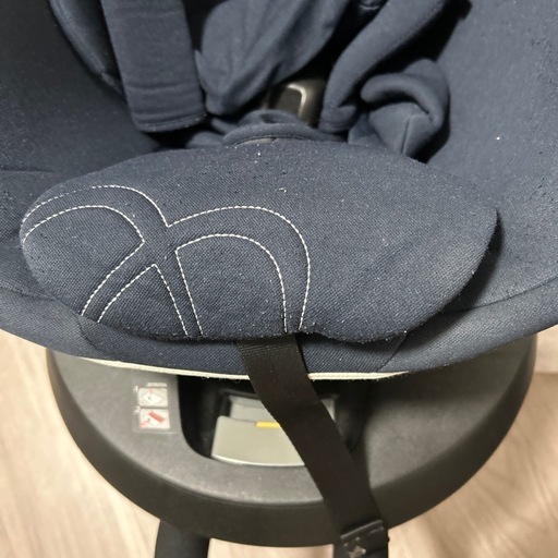 チャイルドシートAILEBEBE 紺色 (にっしー) 藤が丘のベビー用品