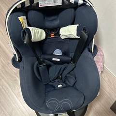 チャイルドシート　AILEBEBE 紺色の画像