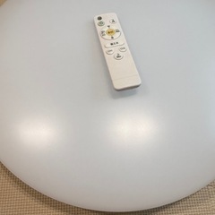 【調光・調色】ニトリ LEDシーリングライト 8畳用 リモコン付 (8380185)の画像
