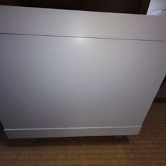 💥キャスター付きテレビ台の画像