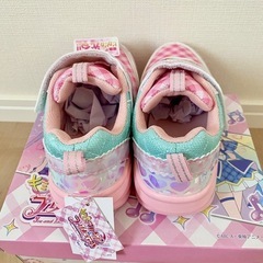 新品　キミとアイドル プリキュア 光る靴 スニーカー 19㎝の画像