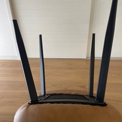 ダイニングチェア　　片方折れてます
の画像