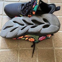 花柄　スニーカー　25.5cm　美品の画像
