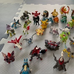 ポケモンのフィギュアジャンク品の画像