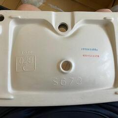 【TOTO】手洗付密結形ロータンク蓋S673ACRの画像