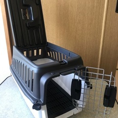 ペット用キャリーの画像