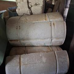 漁業用の大型浮きの画像