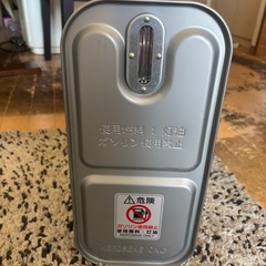 石油ファンヒーターのタンクのみの画像