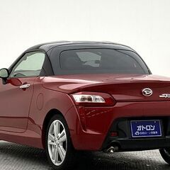 おしゃれなレッドカラー‼️内装もおしゃれ🎵ダイハツ コペン ローブ🚗の画像