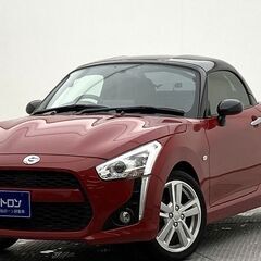 おしゃれなレッドカラー‼️内装もおしゃれ🎵ダイハツ コペン ローブ🚗の画像