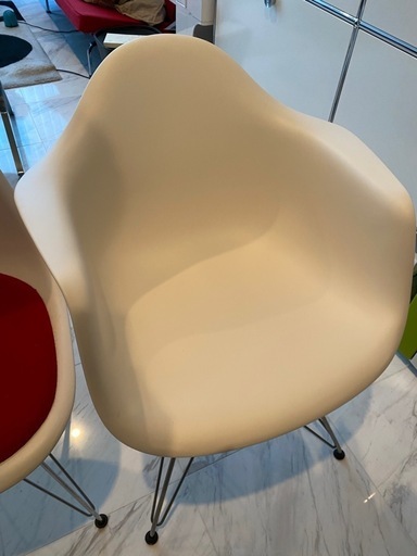 ハーマンミラー　イームズアームシェルチェア　2脚