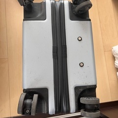 旅行トランクケースの画像
