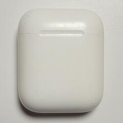 Apple AirPods 充電ケースのみの画像
