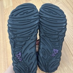 サンダル　tevaの画像