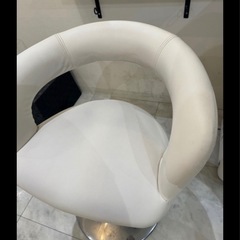 椅子　チェアー　昇降付き2脚の画像