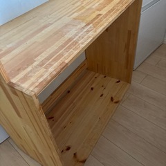 手作り食器棚の画像