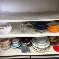 食器棚の画像