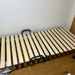 折りたたみすのこベッド、ローテーブルセットの画像