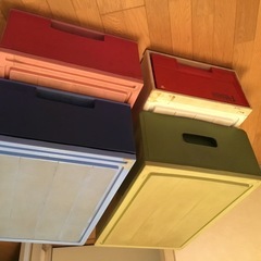 「差し上げます」 収納ケース 衣装ケース 4個の画像
