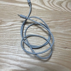 充電式スタンド卓上扇風機 首振りあり ホワイトの画像