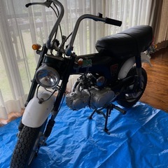 ダックスST70 初期型エクスポート？クルクル 兜フェンダーの画像