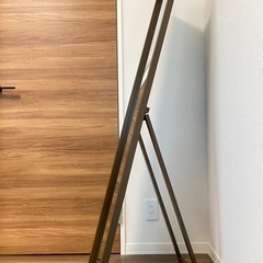シンプルでおしゃれな全身鏡/姿見の画像
