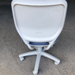 椅子　ダンパー付きの画像