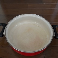 ホーロー鍋の画像