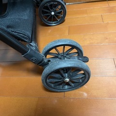 日焼け跡などもなく美品　グリップカバー付き ベビーカー Combi スゴカルの画像
