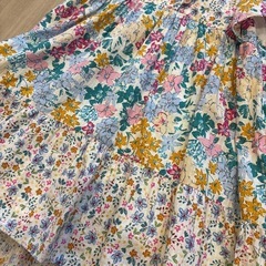 ZARA 𖧷 ワンピースの画像