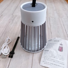 【新品未使用】電撃殺虫器 コバエ取り 蚊取り 殺虫灯 LED誘虫灯 360°強力蚊除けの画像
