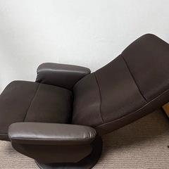ニトリ1人用ソファ　オットマン付　ブラウンの画像