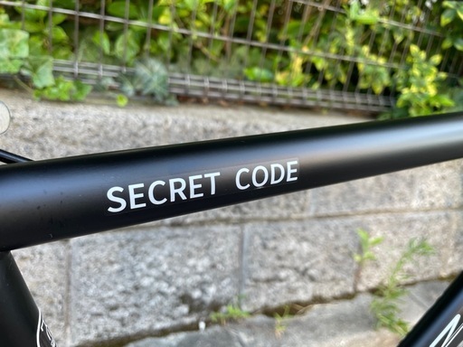?新車? アサヒサイクル　SECRET CODE　159㎝～　クロスバイク　SHIMANO/外装6段変速　高性能カートリッジBB　マッ