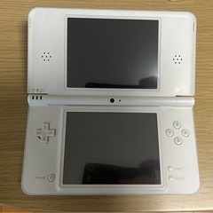Nintendo DS i LL ホワイト 本体の画像
