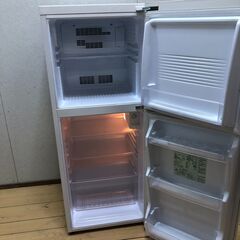 【中古 美品】 無印 製 2019年式 140L 冷蔵冷凍庫 AMJ-14D-3　無印 ノンフロン電気冷蔵庫 冷凍冷蔵庫 140L 2018年製 2ドア冷蔵庫 AMJ-14D-3 全定格内容積140L 冷凍室44L 冷蔵室96L　【糸島市内 送料無料】250727-2の画像