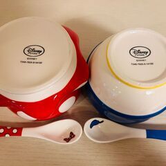 ディズニー ミッキー＆ドナルド マグカップ 2個セットの画像