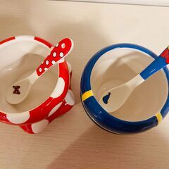 ディズニー ミッキー＆ドナルド マグカップ 2個セットの画像