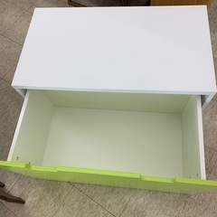 【ジモティー割引で最大15％OFF⭐️】 ローチェスト ベンチチェスト 白×緑の画像