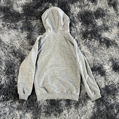 PUMA パーカー 130cmの画像