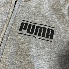 PUMA パーカー 130cmの画像