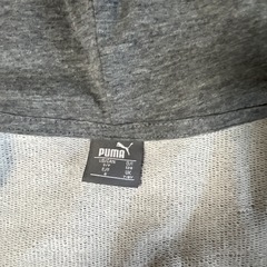 PUMA パーカー 130cmの画像