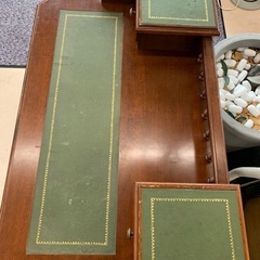 美原店　アンティーク　チッペンデール様式デスク　の画像