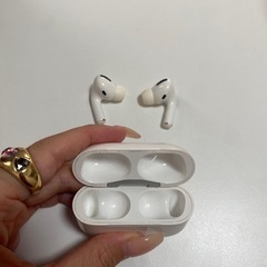 AirPods Pro 第2世代　名前刻印あり！即日手渡しOKの画像